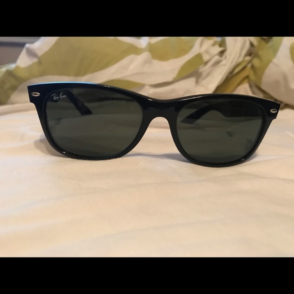 Ray ban sunglasses - Picture 1 of 4